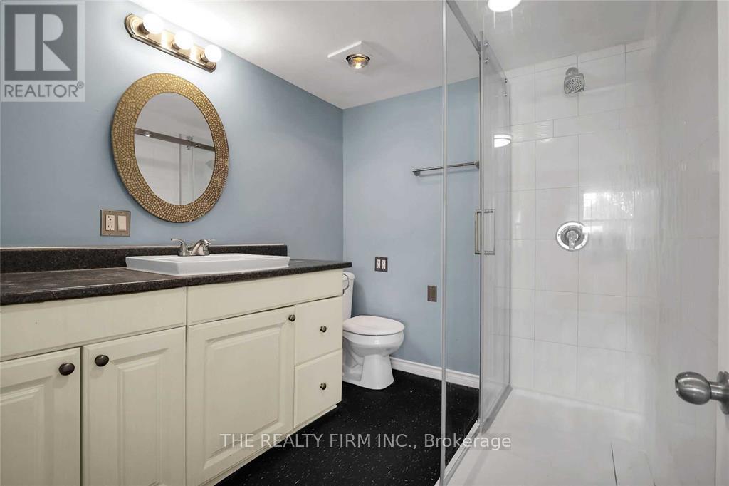 7076 Longwoods Road, London South (South V), Ontario  N6P 1P9 - Photo 6 - X12209273
