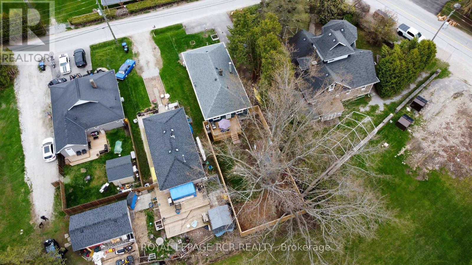 1526 Houston Avenue, Innisfil, Ontario  L9S 4M7 - Photo 18 - N12136566