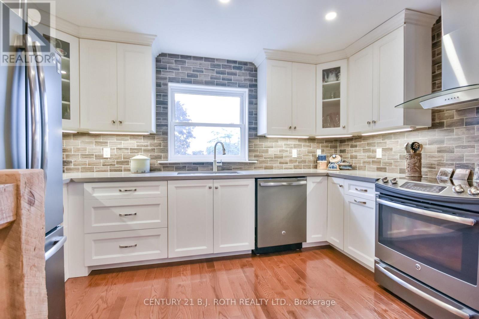 13 Fitton Heights, Orillia, Ontario  L3V 4M7 - Photo 24 - S12209308