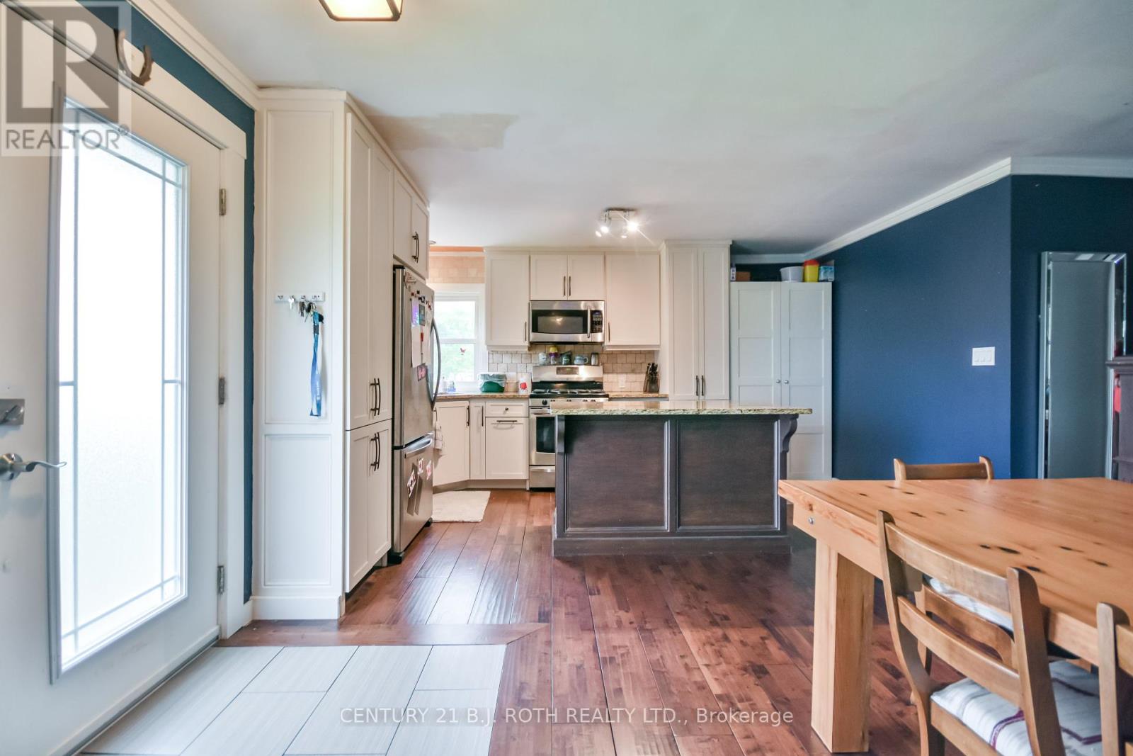 13 Fitton Heights, Orillia, Ontario  L3V 4M7 - Photo 3 - S12209308