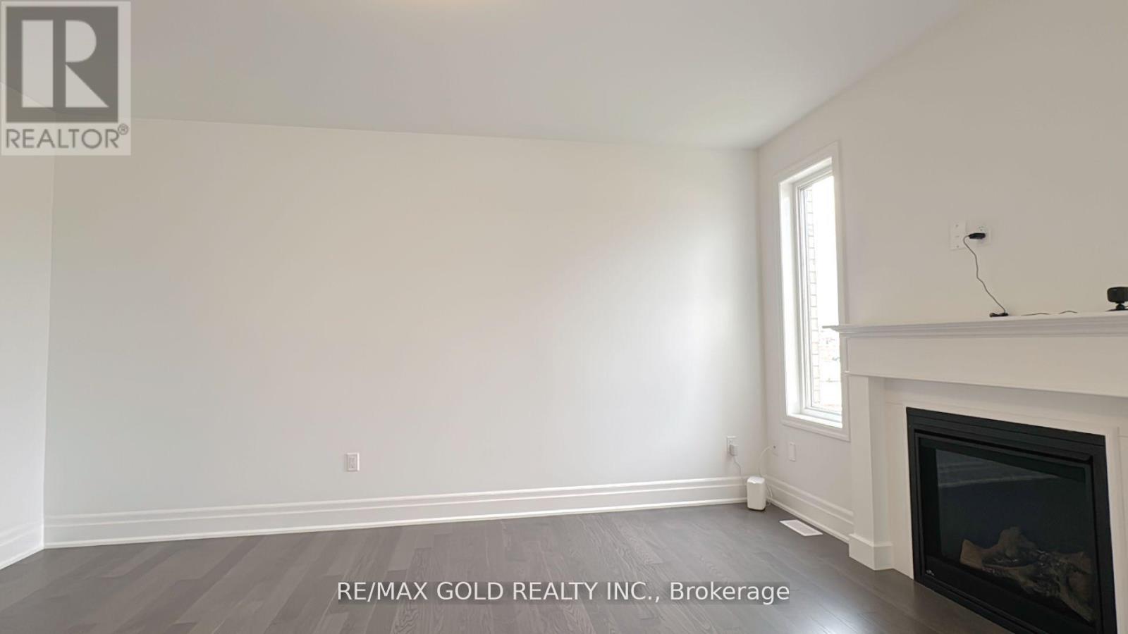 4 Mcbride Trail, Barrie, Ontario  L9J 0Y9 - Photo 14 - S12209357