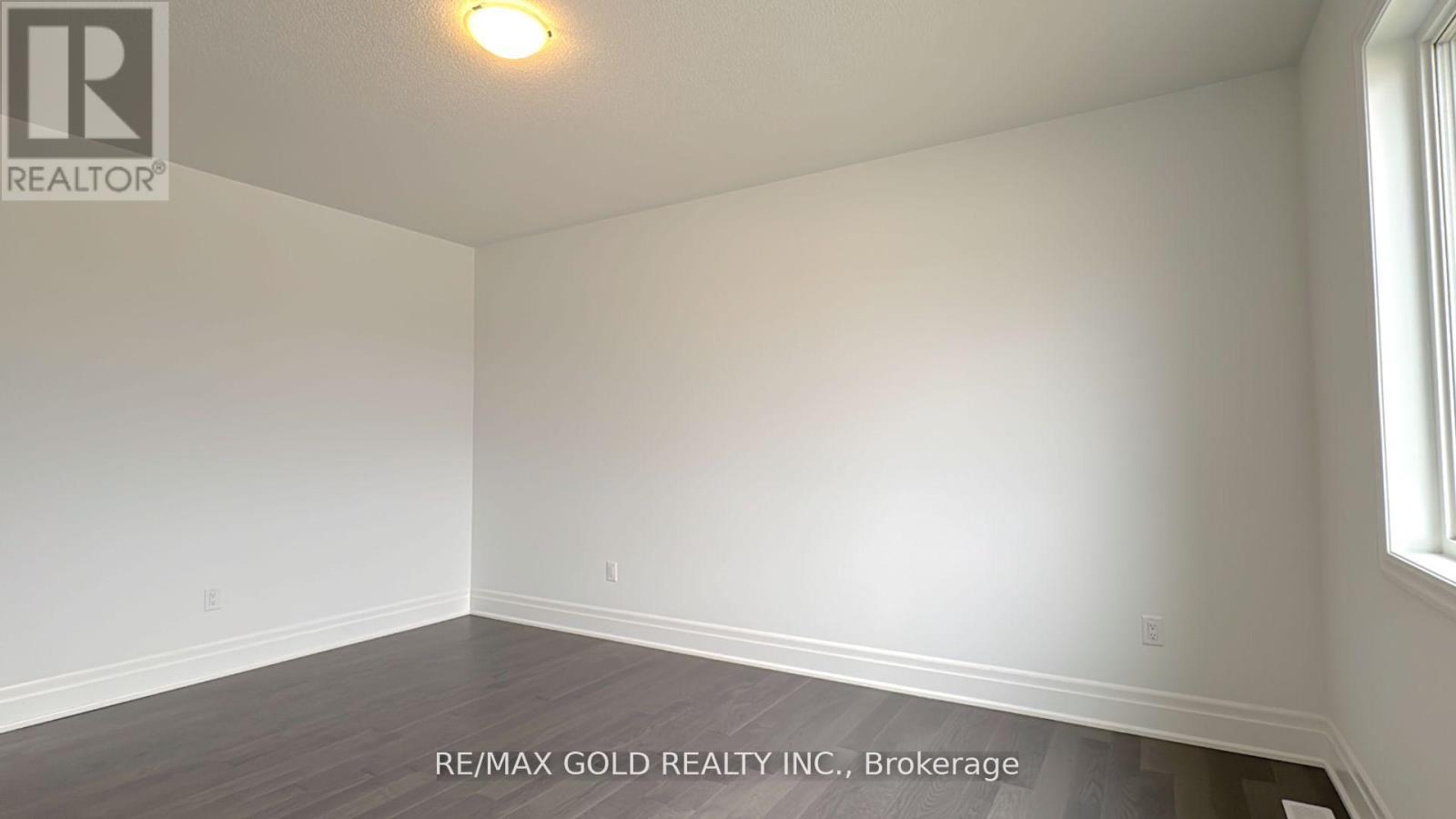 4 Mcbride Trail, Barrie, Ontario  L9J 0Y9 - Photo 25 - S12209357