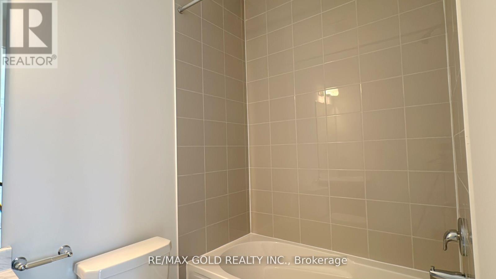 4 Mcbride Trail, Barrie, Ontario  L9J 0Y9 - Photo 28 - S12209357