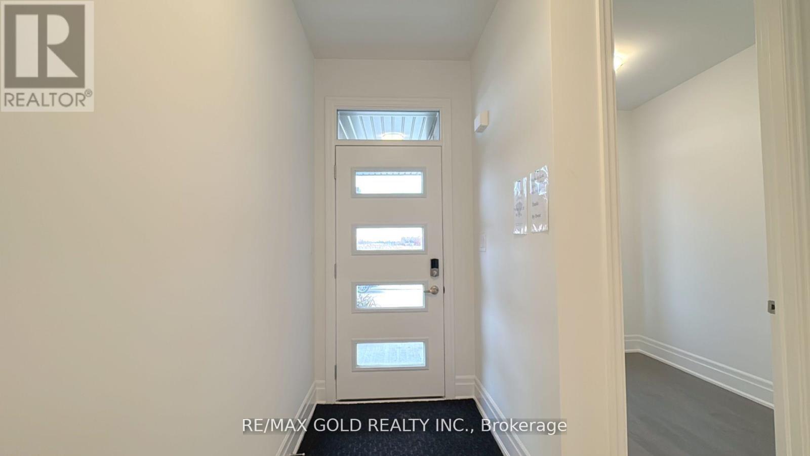 4 Mcbride Trail, Barrie, Ontario  L9J 0Y9 - Photo 4 - S12209357