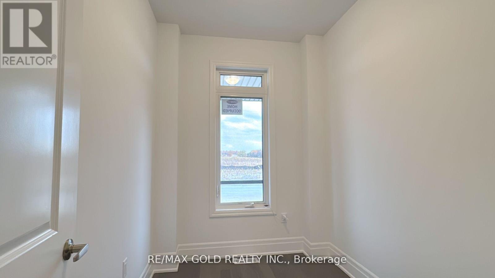 4 Mcbride Trail, Barrie, Ontario  L9J 0Y9 - Photo 6 - S12209357