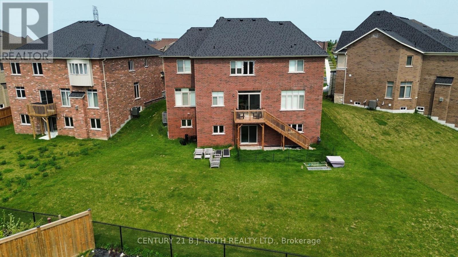 53 Sanford Circle, Springwater, Ontario  L9X 2A9 - Photo 33 - S12209389
