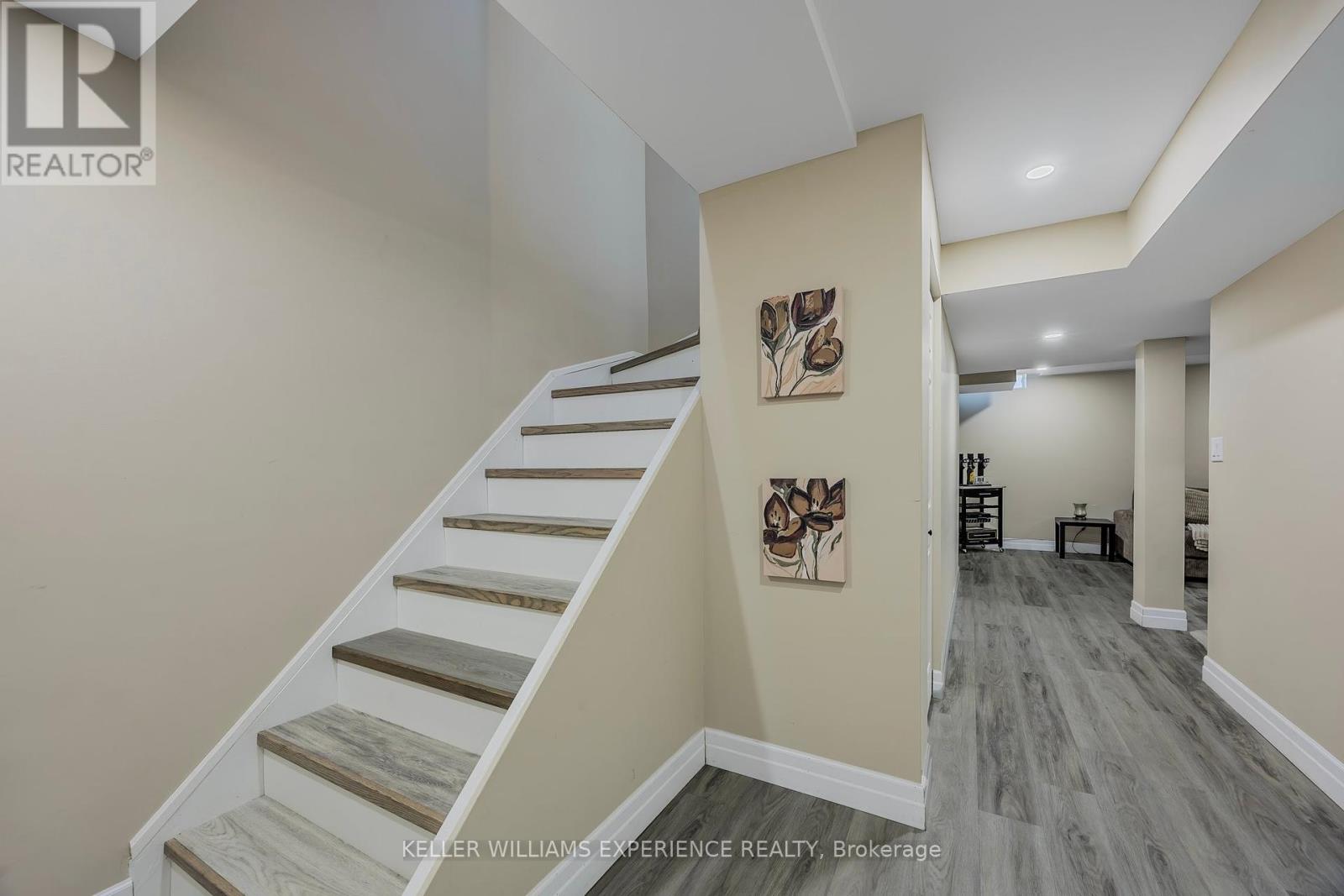 13 Sunset Place, Barrie, Ontario  L4N 0T7 - Photo 25 - S12209391