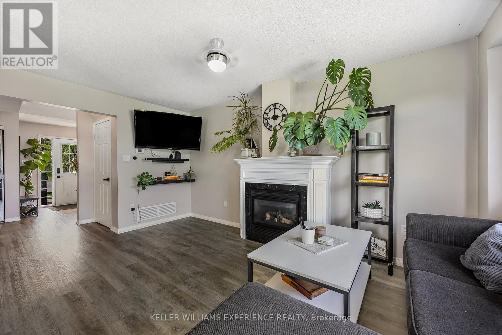 13 Sunset Place, Barrie, Ontario  L4N 0T7 - Photo 7 - S12209391