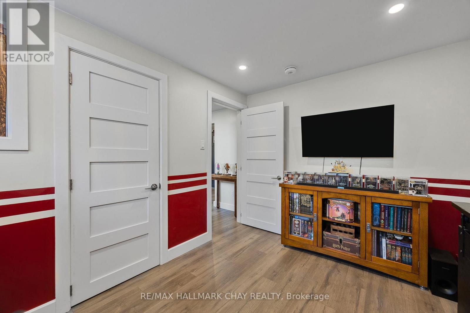 171 Steel Street, Barrie, Ontario  L4M 2G6 - Photo 30 - S12209450