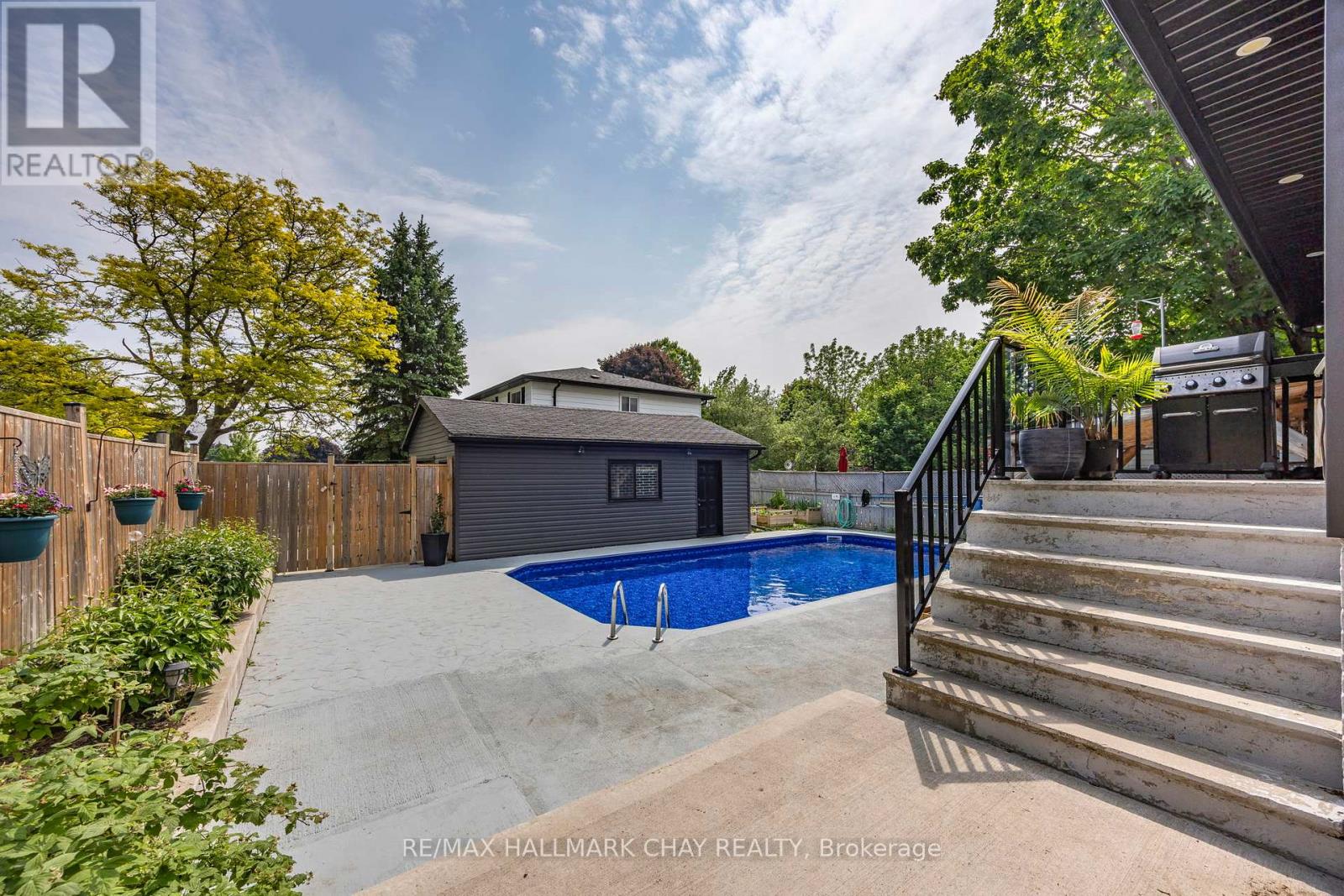 171 Steel Street, Barrie, Ontario  L4M 2G6 - Photo 37 - S12209450