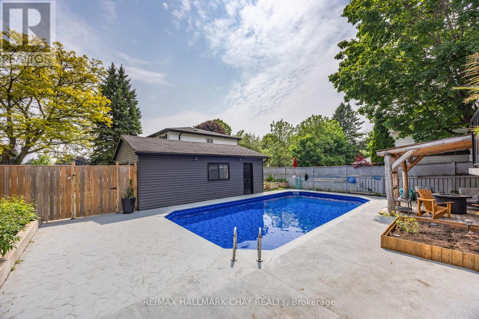 171 Steel Street, Barrie, Ontario  L4M 2G6 - Photo 38 - S12209450