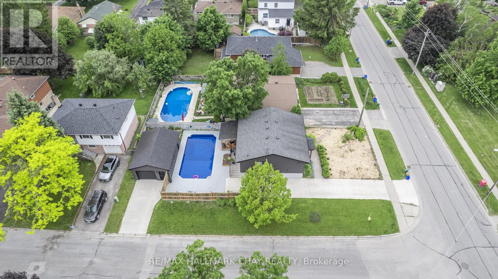 171 Steel Street, Barrie, Ontario  L4M 2G6 - Photo 48 - S12209450