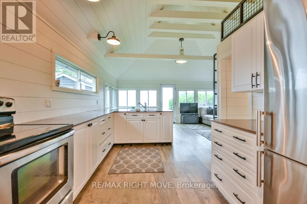 4458 Plum Point Road, Ramara, Ontario  L3V 0L4 - Photo 4 - S12209498