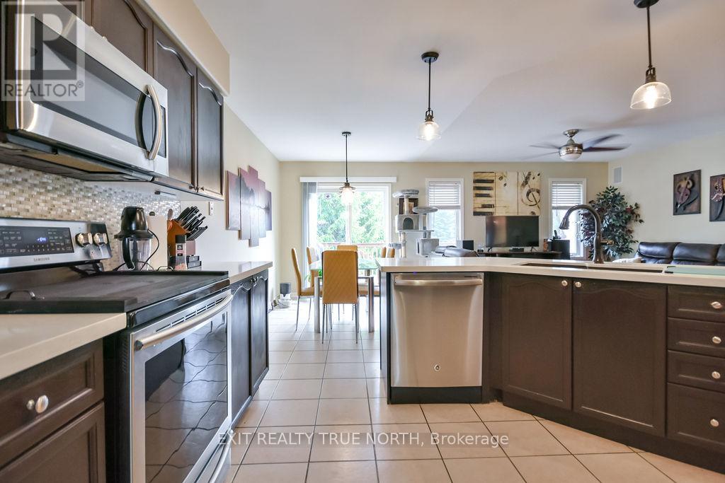 29 Old Hickory Lane, Wasaga Beach, Ontario  L9Z 3B1 - Photo 13 - S12209502