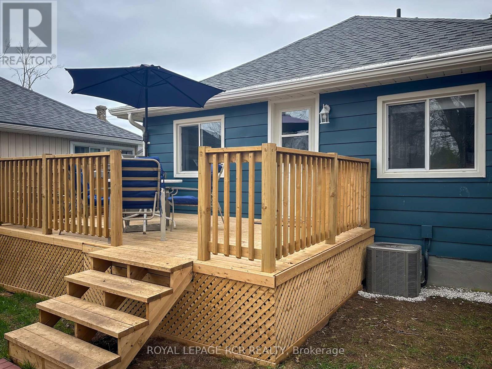 1526 Houston Avenue, Innisfil, Ontario  L9S 4M7 - Photo 3 - N12136566