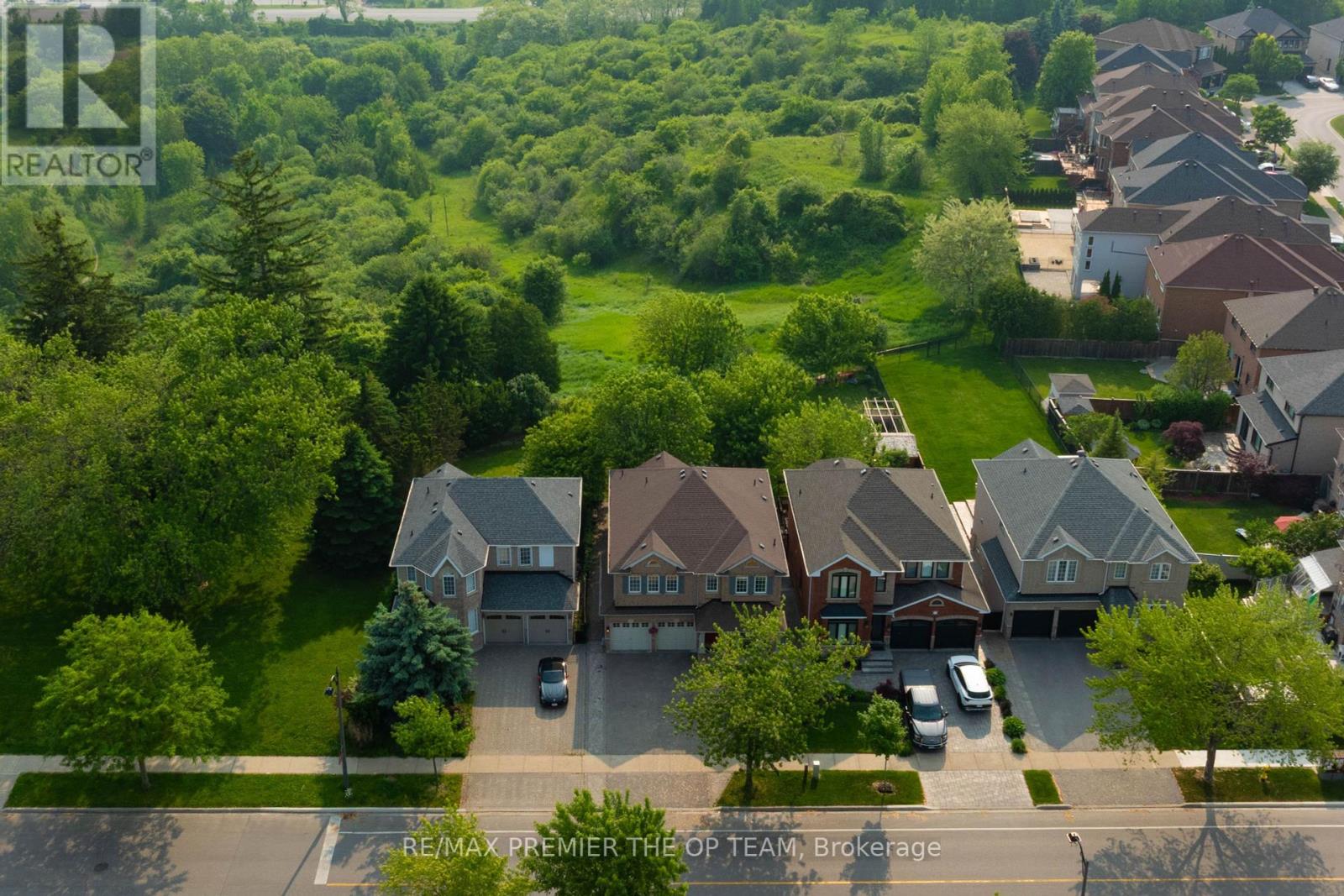 328 Napa Valley Avenue, Vaughan, Ontario  L4H 1Y7 - Photo 8 - N12208055