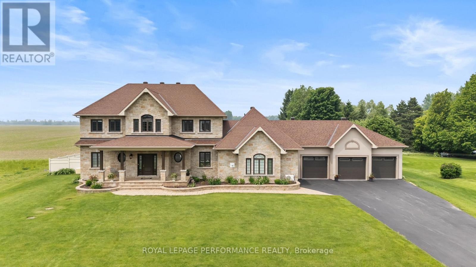 1453 NOTRE DAME STREET, Russell, Ontario