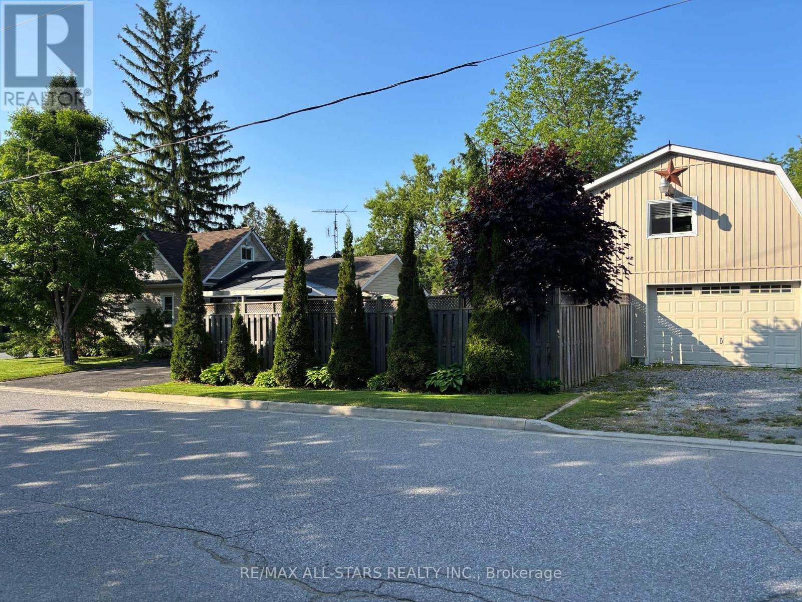 2 Henrietta Street, Scugog, Ontario  L0C 1G0 - Photo 2 - E12209614