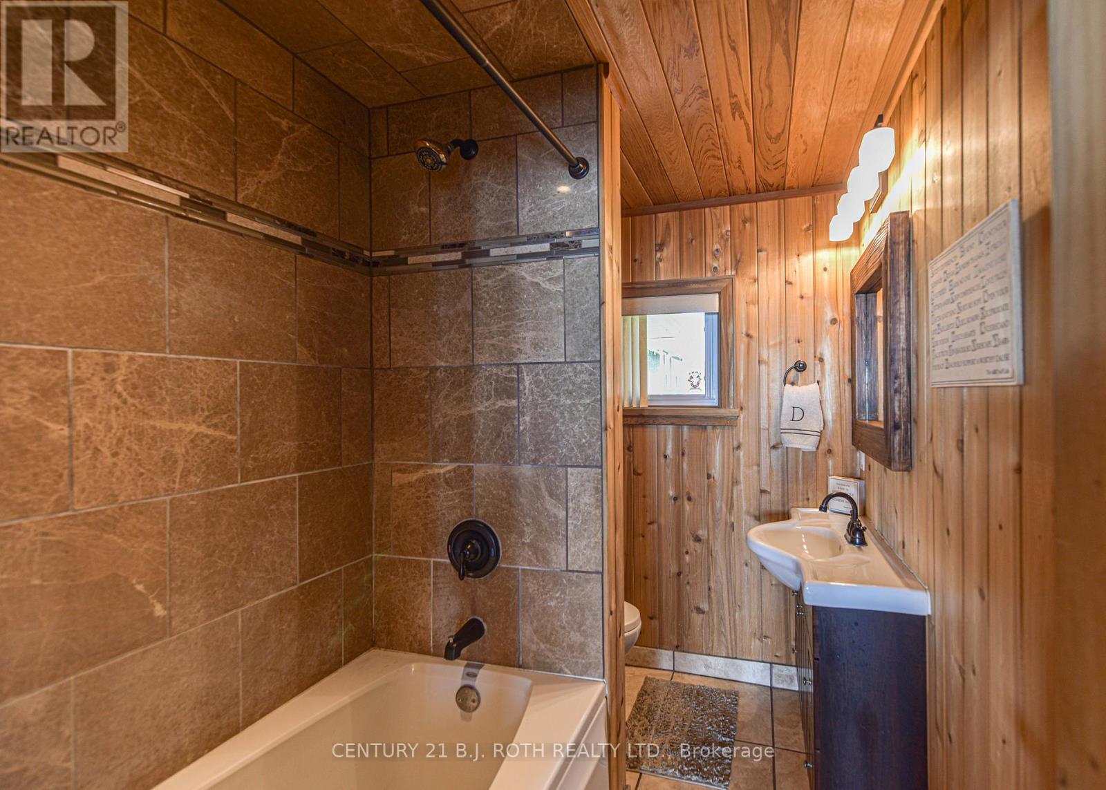 3939 Menoke Beach Road, Severn, Ontario  L3V 0T9 - Photo 29 - S12182258