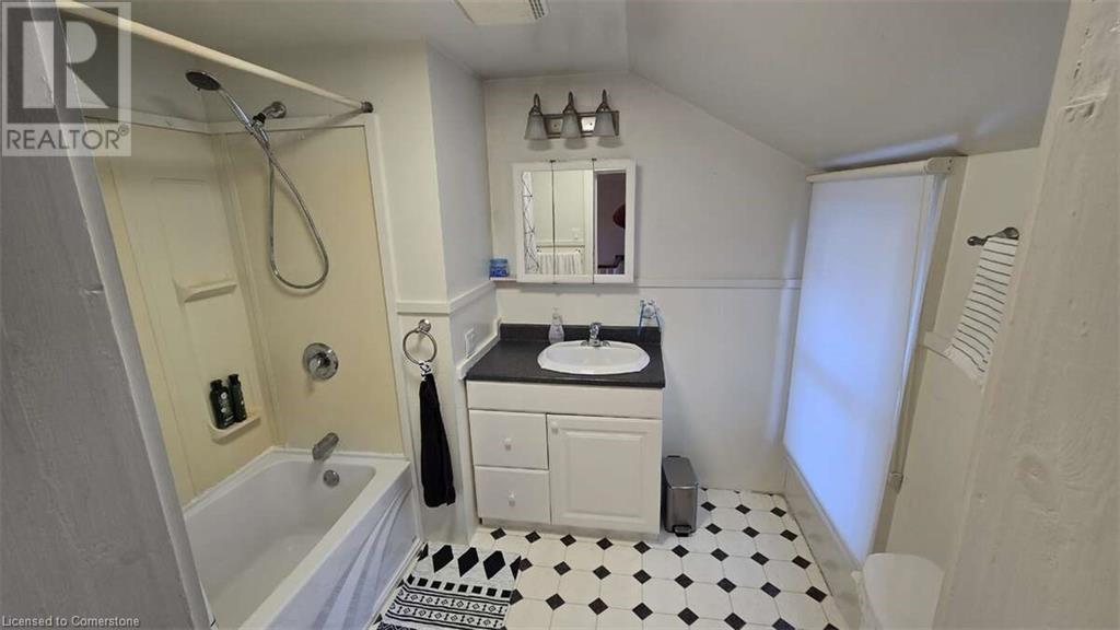 124 South Street, Gananoque, Ontario  K7G 1A2 - Photo 27 - 40689322