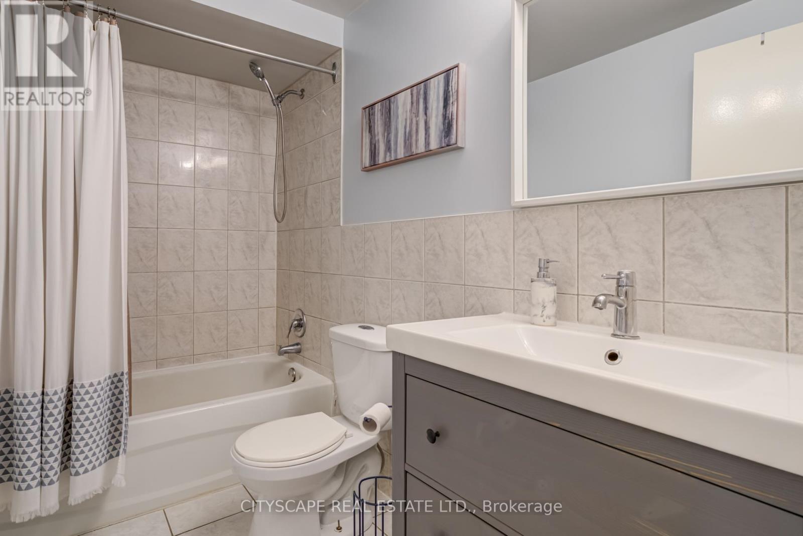 3206 Candela Drive, Mississauga, Ontario  L5A 2T8 - Photo 23 - W12143944