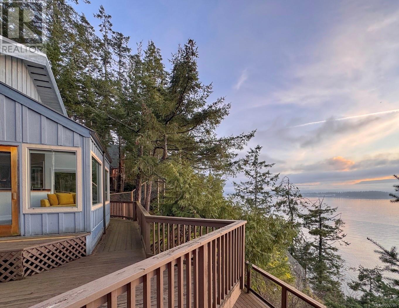 851 Canso Rd, Gabriola Island, British Columbia  V0R 1X2 - Photo 3 - 992786