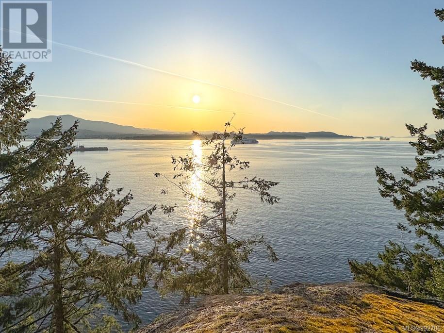 851 Canso Rd, Gabriola Island, British Columbia  V0R 1X2 - Photo 37 - 992786