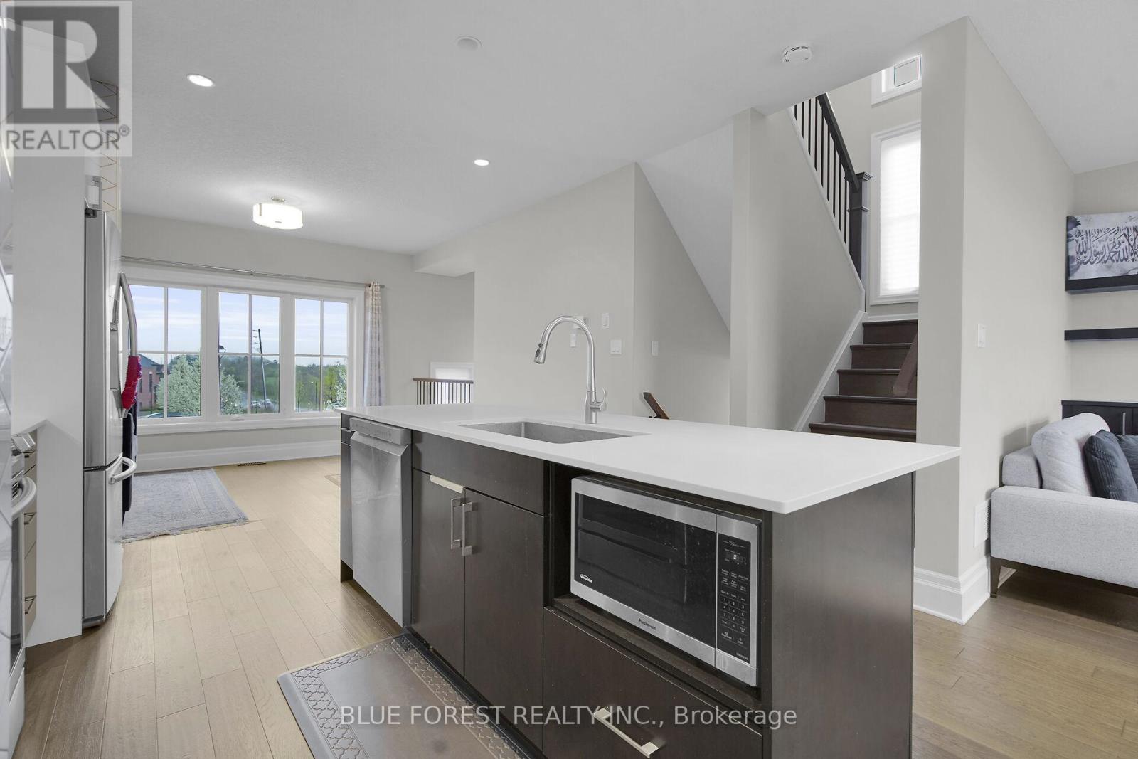2 - 555 Sunningdale Road E, London North (North B), Ontario  N5X 4B3 - Photo 10 - X12209637