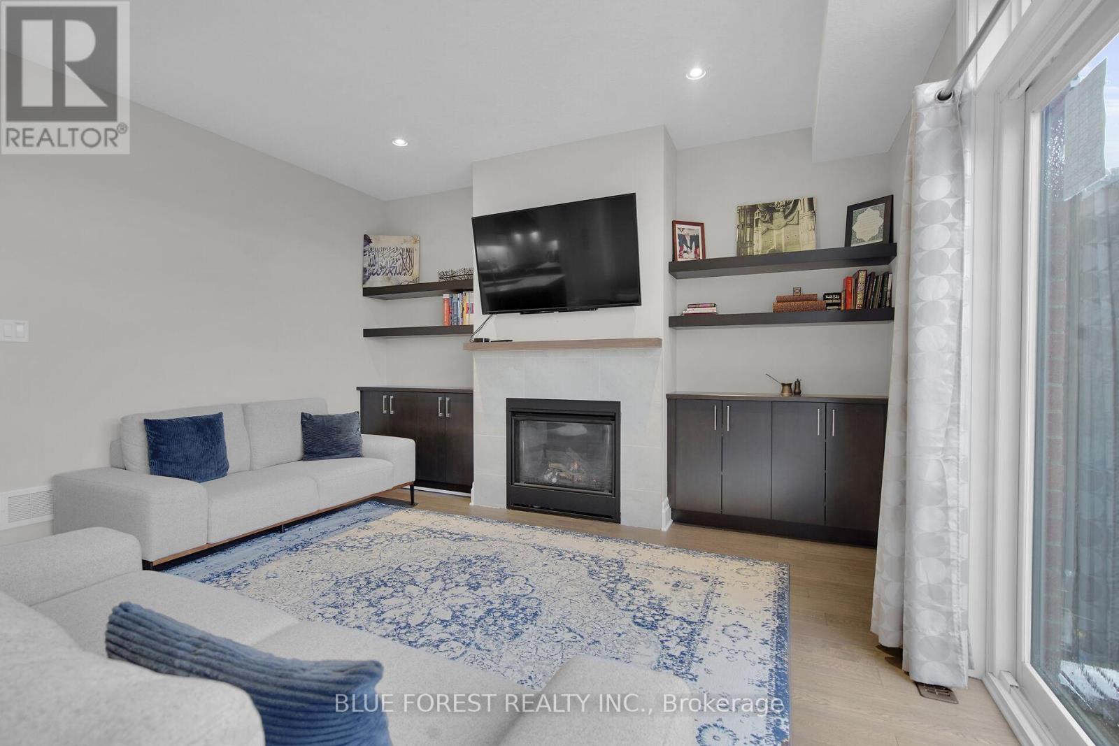 2 - 555 Sunningdale Road E, London North (North B), Ontario  N5X 4B3 - Photo 17 - X12209637