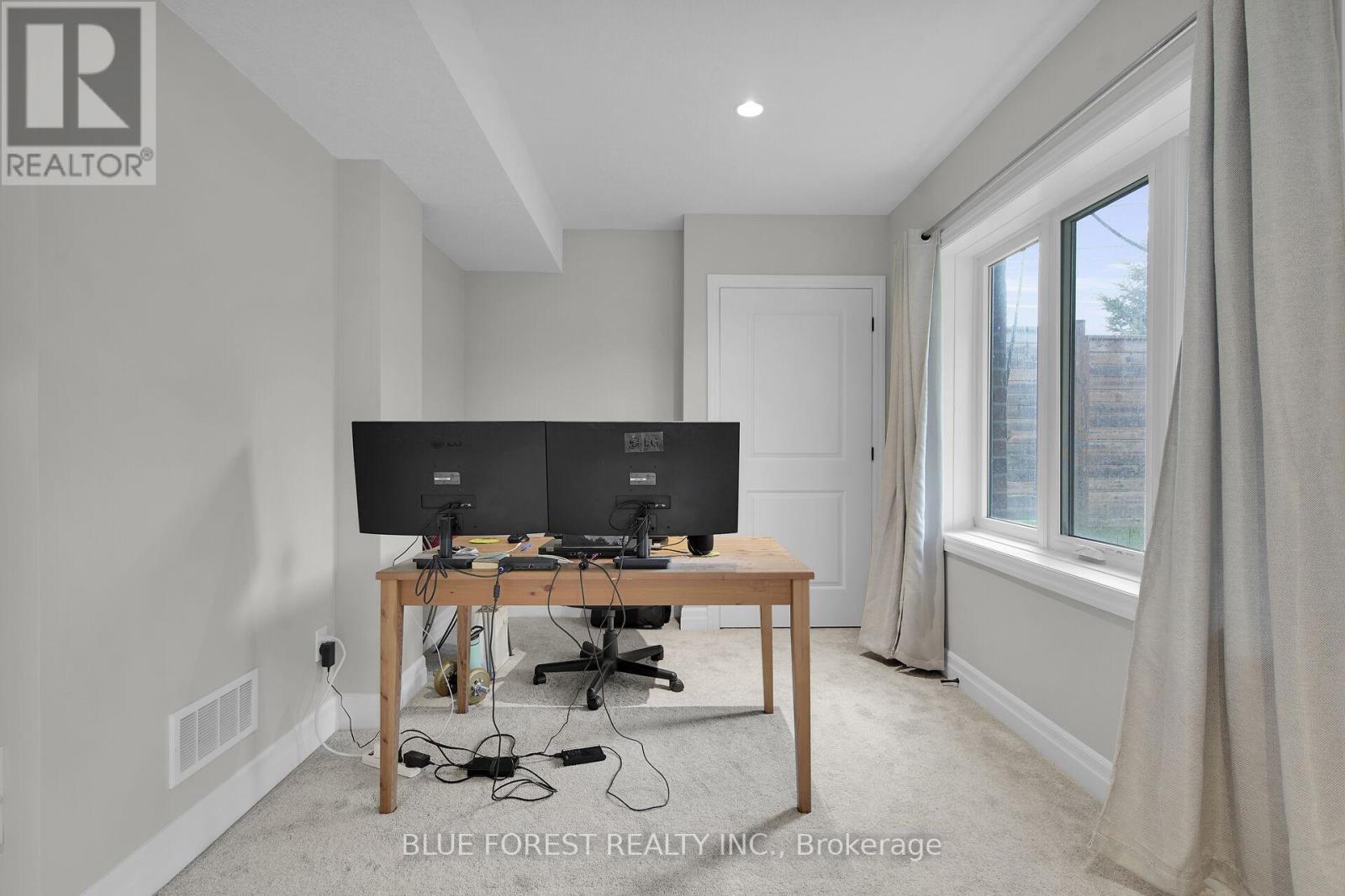 2 - 555 Sunningdale Road E, London North (North B), Ontario  N5X 4B3 - Photo 34 - X12209637