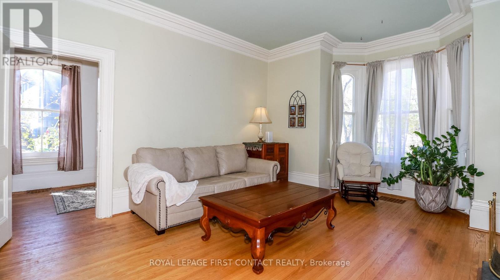 121 Mulcaster Street, Barrie (Codrington), Ontario  L4M 3M8 - Photo 13 - S12140302