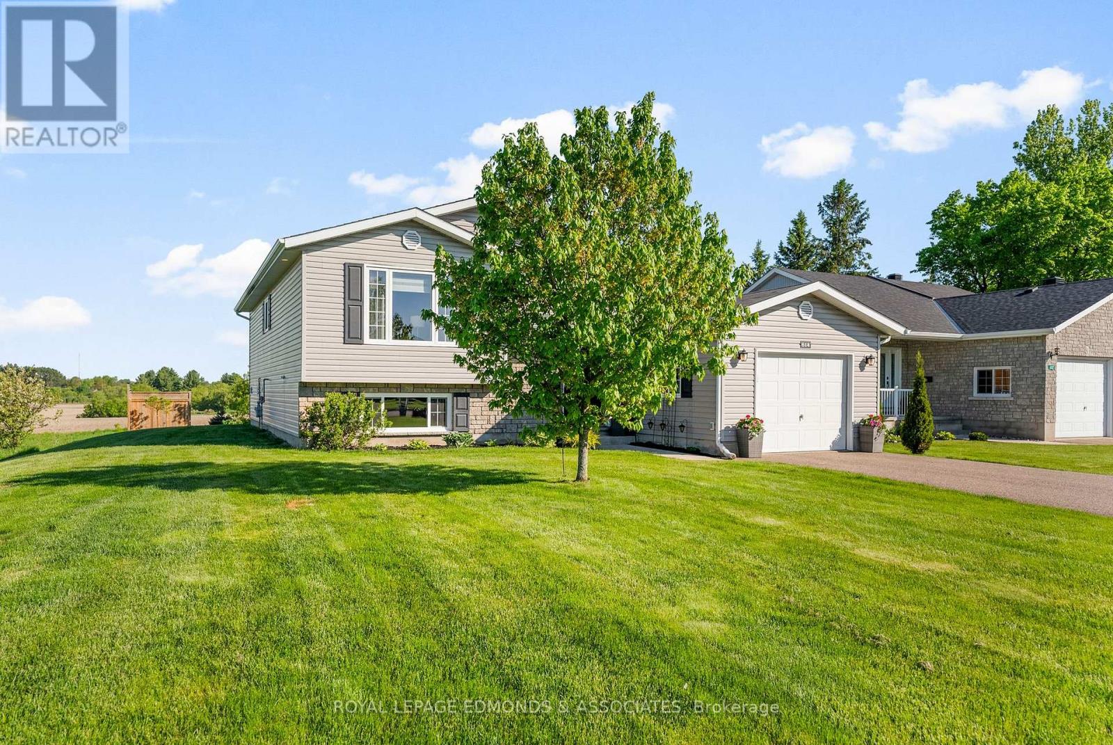614 Johnston Crescent, Pembroke, Ontario  K8A 0B9 - Photo 31 - X12209631