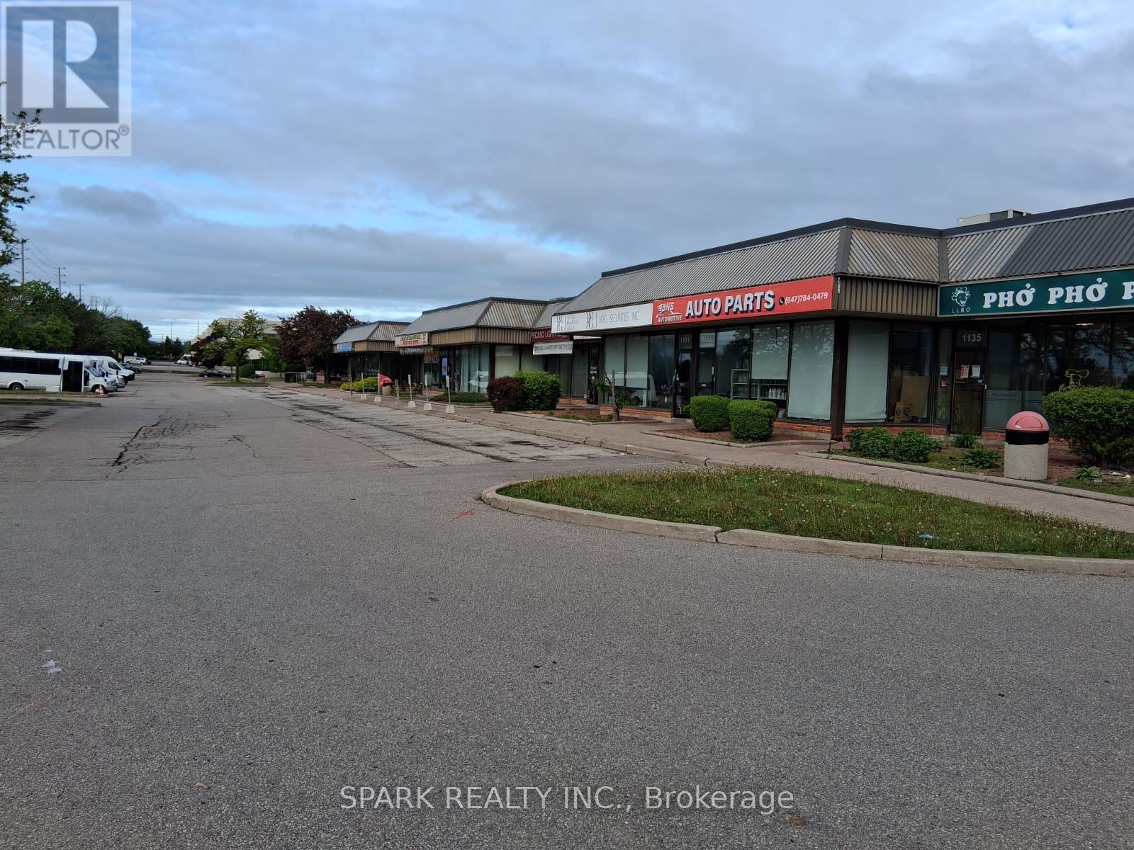 1125 Derry Road E, Mississauga, Ontario  L5T 1P3 - Photo 5 - W12209231