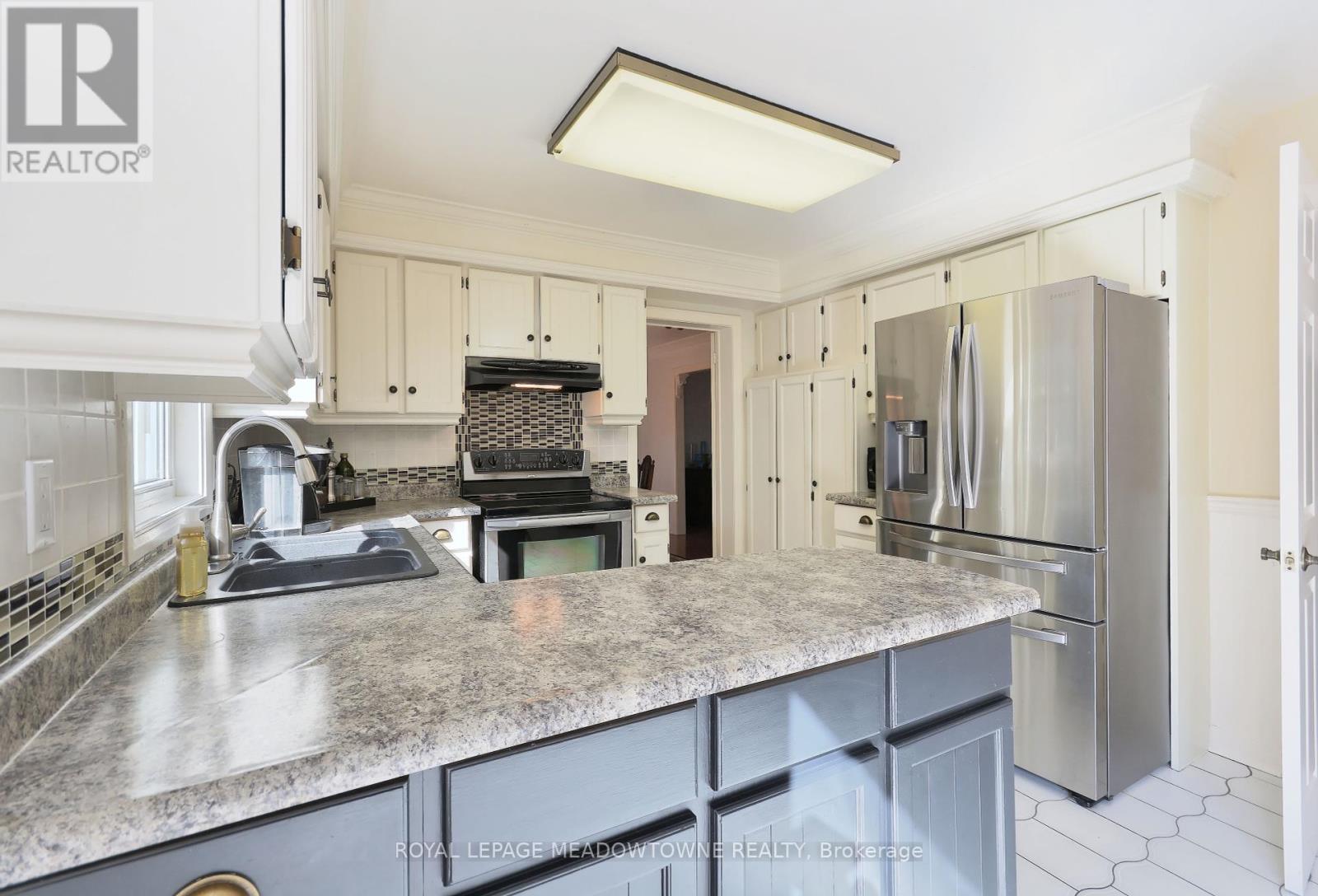 5344 Durie Road, Mississauga (East Credit), Ontario  L5M 2C7 - Photo 14 - W12209241