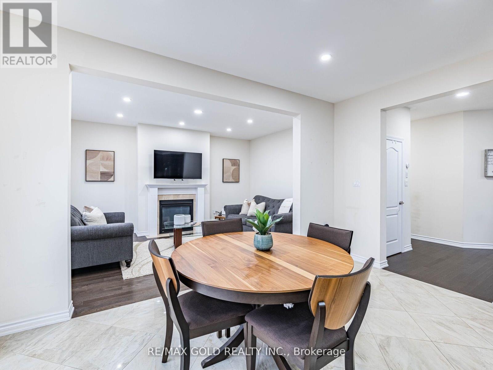 23 Henry Moody Drive, Brampton (Northwest Brampton), Ontario  L7A 5A8 - Photo 17 - W12209254