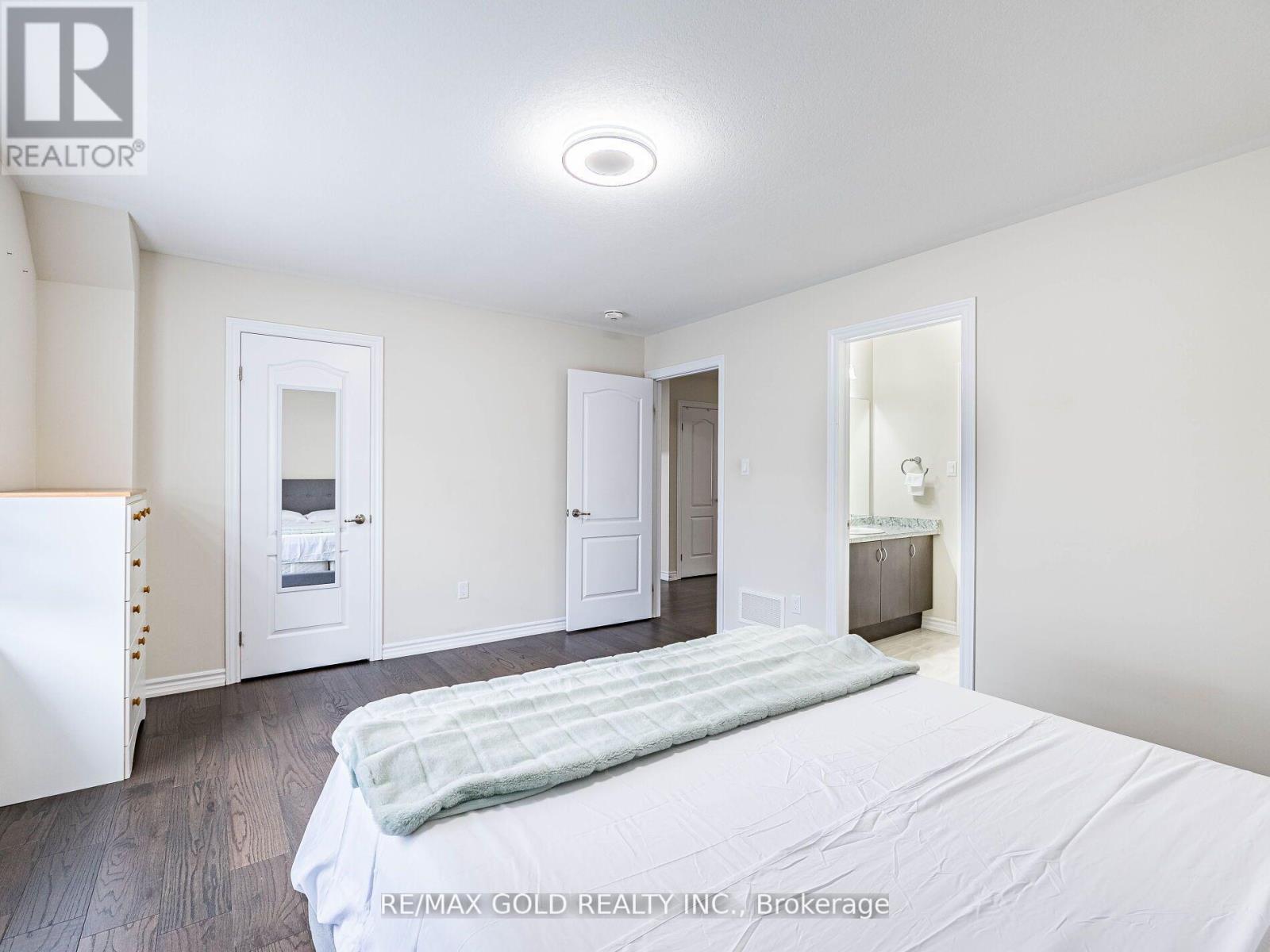 23 Henry Moody Drive, Brampton (Northwest Brampton), Ontario  L7A 5A8 - Photo 25 - W12209254