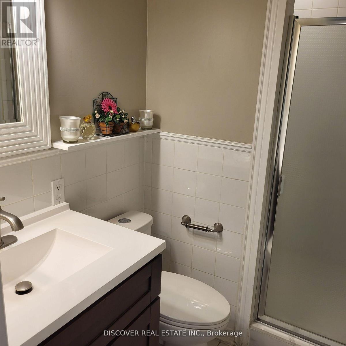 Basement Apartment - 3286 Flagstone Drive, Mississauga, Ontario  L5M 7T7 - Photo 10 - W12209256