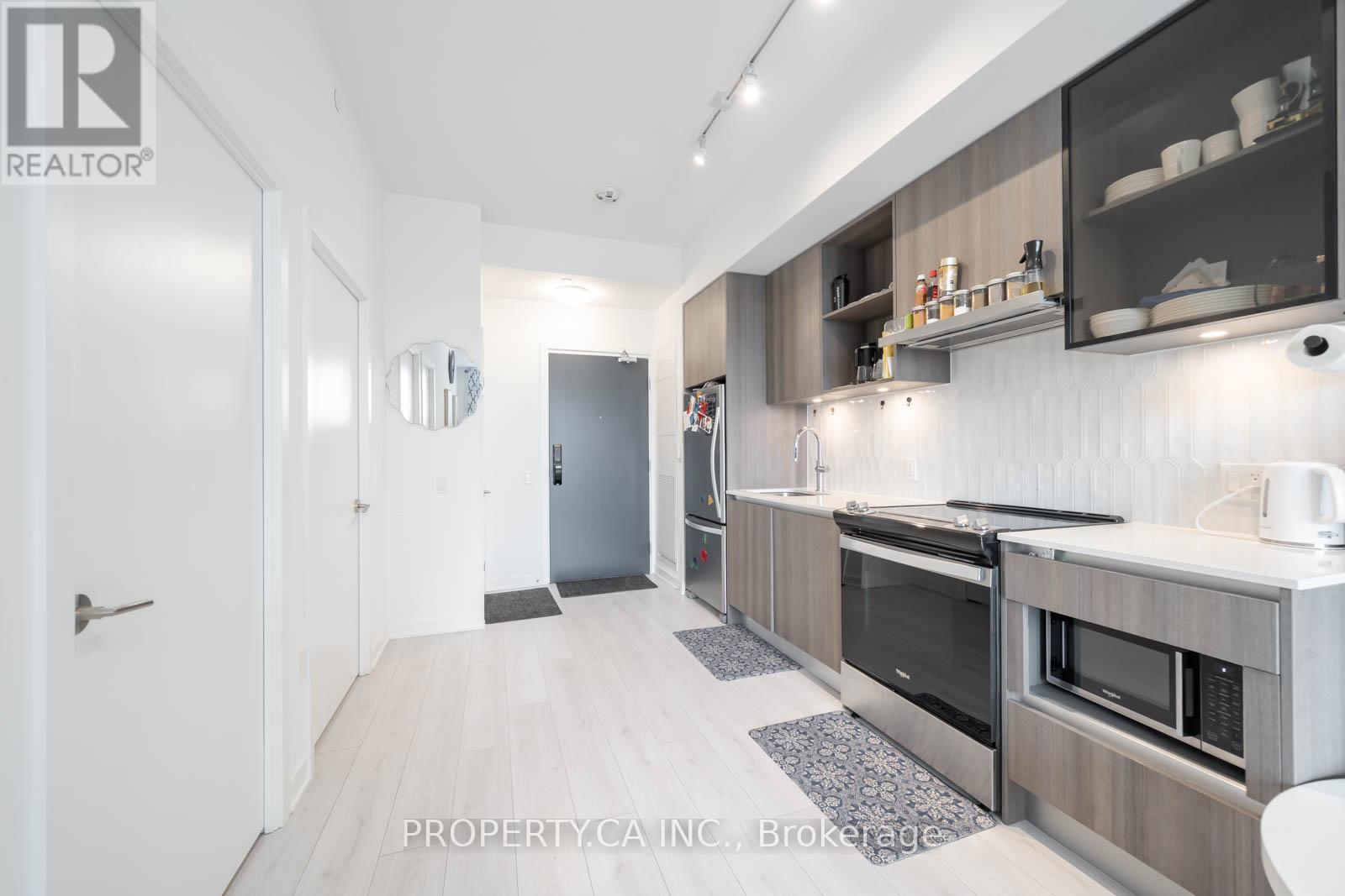 503 - 395 Dundas Street W, Oakville, Ontario  L6M 5R8 - Photo 6 - W12209319