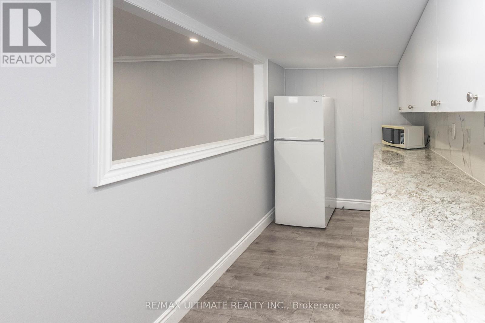 3641 Holden Crescent, Mississauga (Mississauga Valleys), Ontario  L5A 2V9 - Photo 33 - W12209326