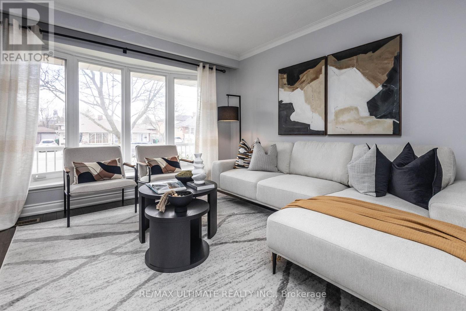 3641 Holden Crescent, Mississauga (Mississauga Valleys), Ontario  L5A 2V9 - Photo 5 - W12209326