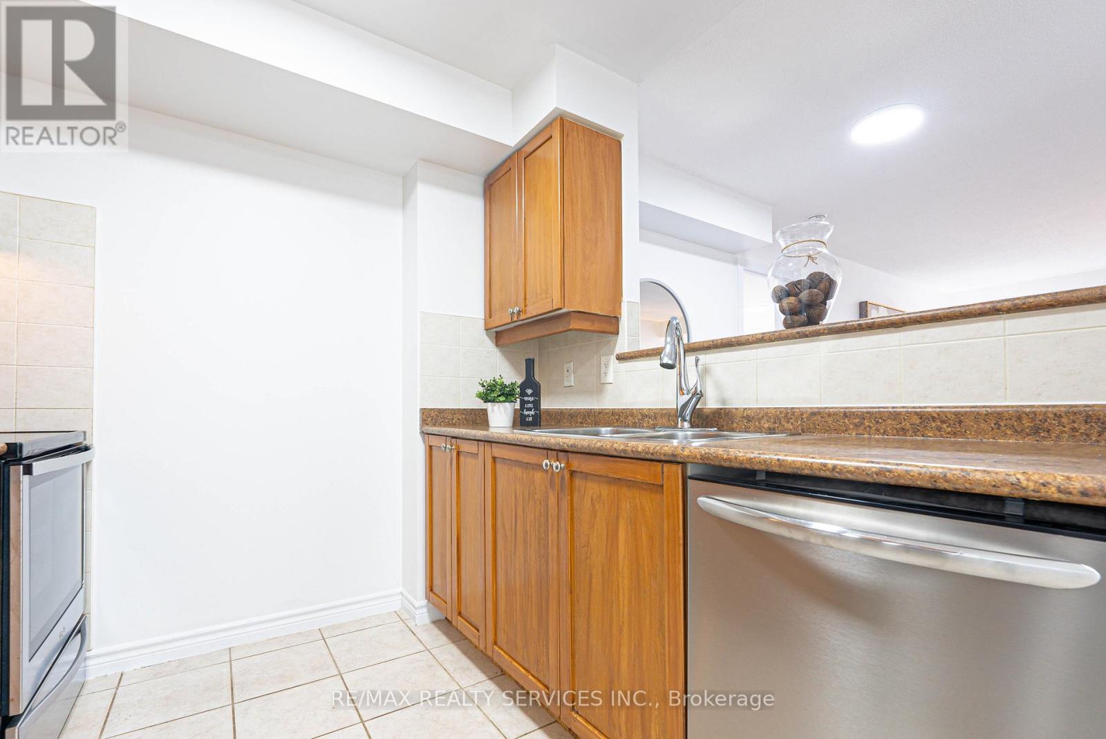 1620 - 700 Humberwood Boulevard E, Toronto (West Humber-Clairville), Ontario  M9W 7J4 - Photo 30 - W12209342
