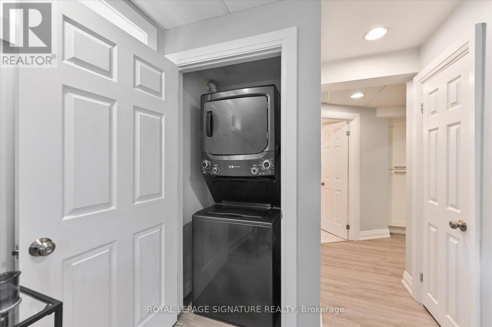995 Dormer Street, Mississauga (Lakeview), Ontario  L5E 1T7 - Photo 40 - W12209353