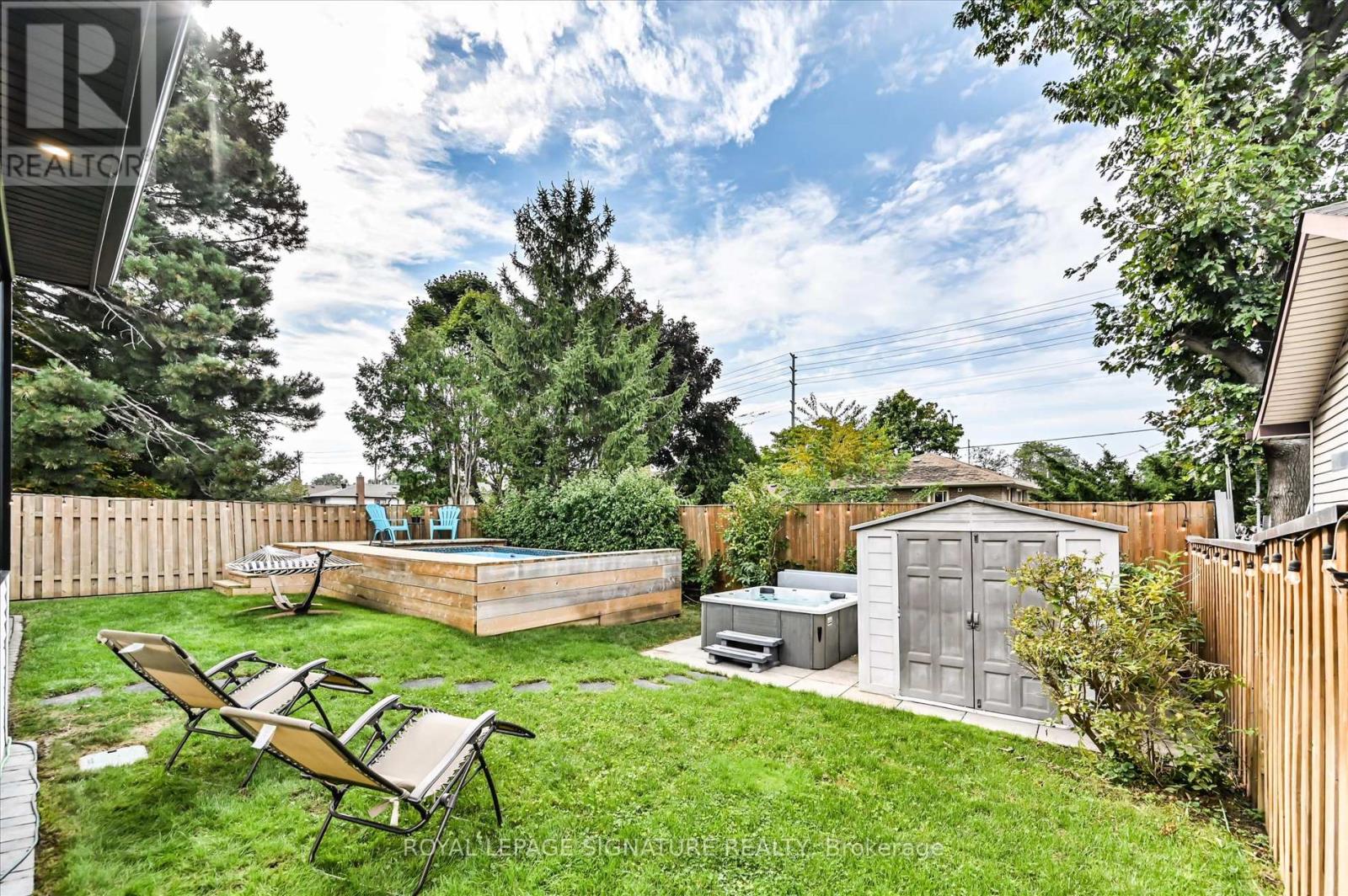 995 Dormer Street, Mississauga (Lakeview), Ontario  L5E 1T7 - Photo 42 - W12209353