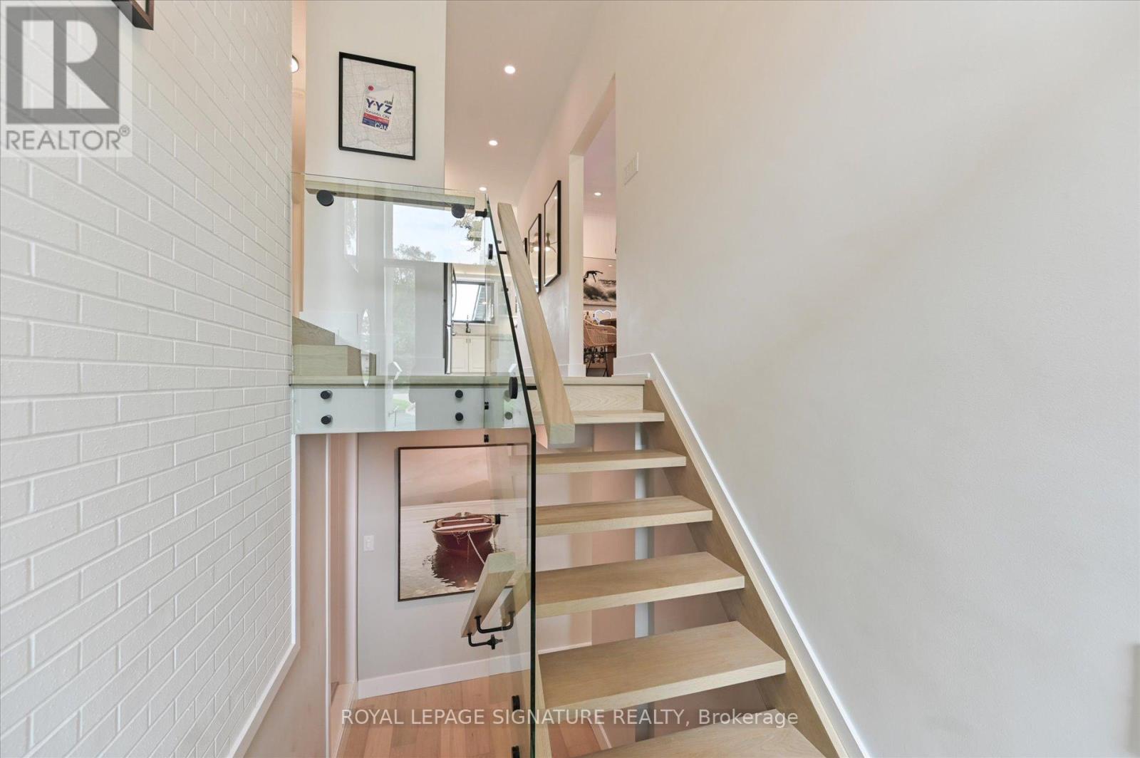 995 Dormer Street, Mississauga (Lakeview), Ontario  L5E 1T7 - Photo 6 - W12209353