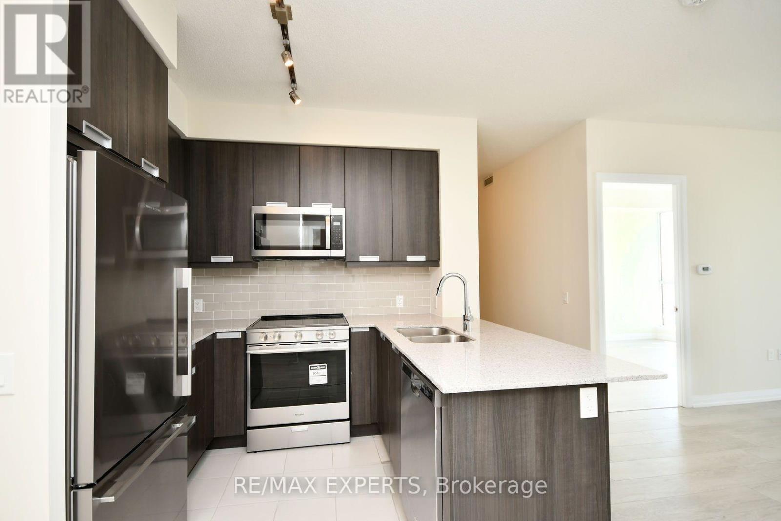 2915 - 35 WATERGARDEN DRIVE, Mississauga, Ontario