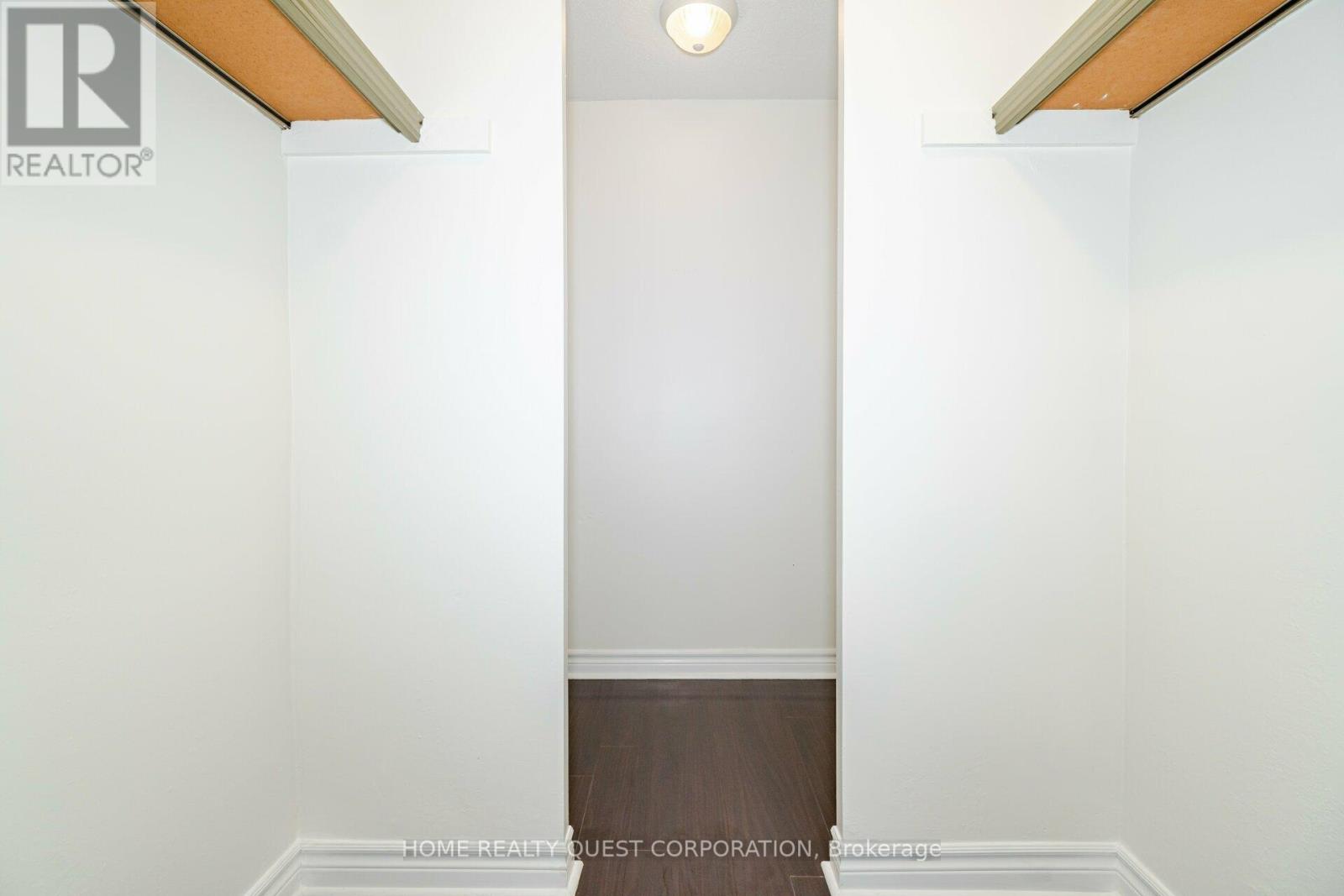605 - 3120 Kirwin Avenue, Mississauga (Cooksville), Ontario  L5A 3R2 - Photo 23 - W12209356
