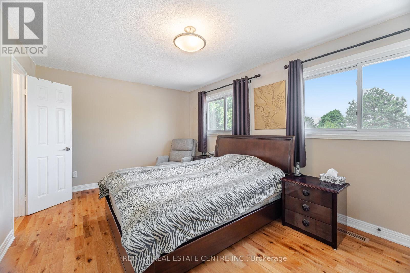5860 Shay Downs, Mississauga, Ontario  L5M 3G3 - Photo 26 - W12209370