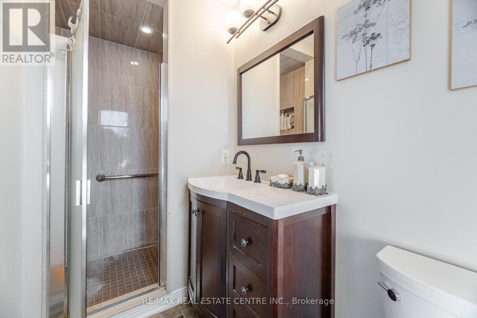 5860 Shay Downs, Mississauga, Ontario  L5M 3G3 - Photo 29 - W12209370