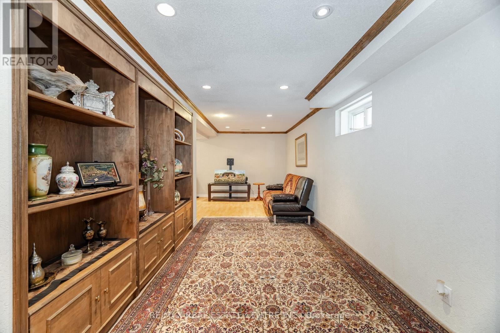 5860 Shay Downs, Mississauga, Ontario  L5M 3G3 - Photo 41 - W12209370