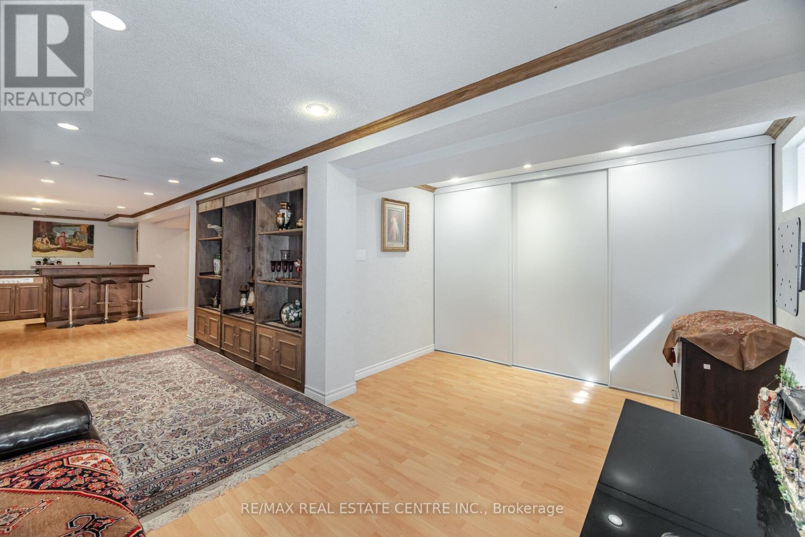 5860 Shay Downs, Mississauga, Ontario  L5M 3G3 - Photo 42 - W12209370